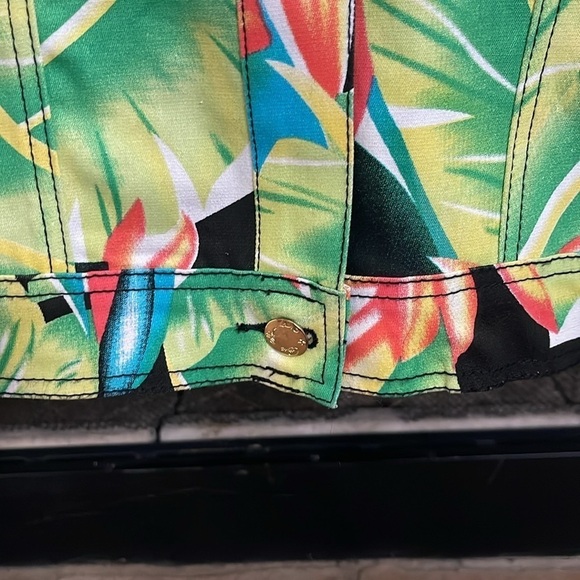 NWOT Diane Gilman colorful tropical jacket w/ gold buttons & embellishments. 2X - Picture 8 of 13